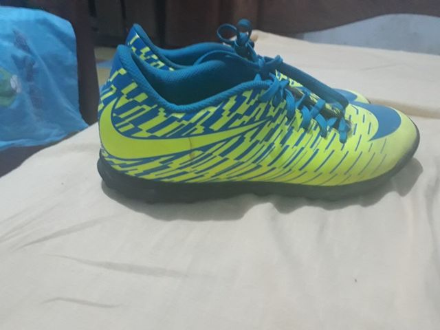 chuteira nike bravata 2 tf society